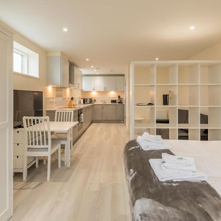 Pass The Keys Flat 9 Lovell Lodge - Modern Studio Near Science Park CBG Esterno foto